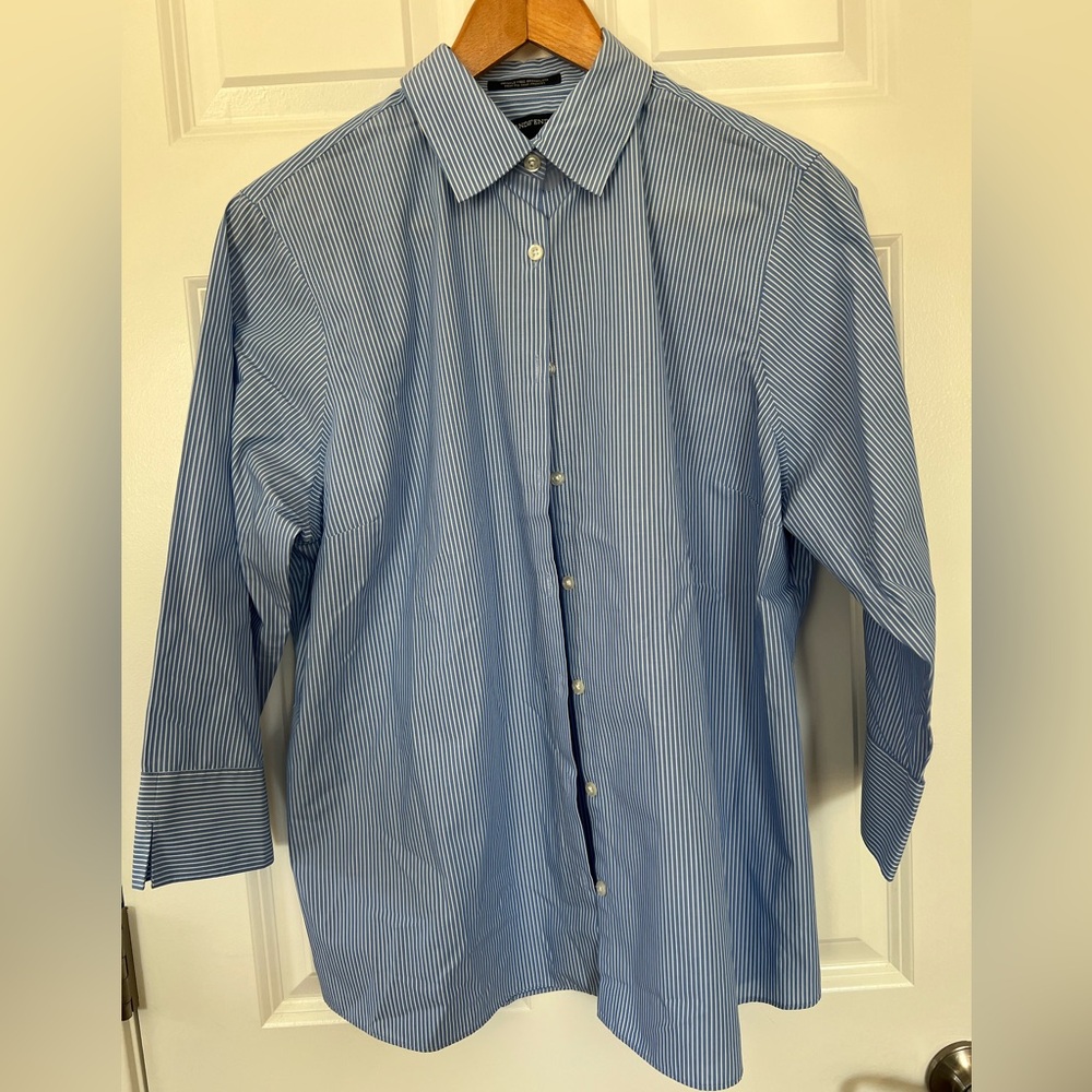 Lands’ End Women’s Blue Striped Shirt 3/4 Sleeve - Size 16.  PTP = 24”